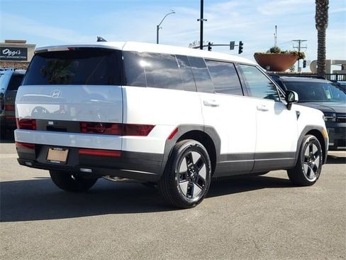 New 2026 Hyundai Santa Fe SE image 2