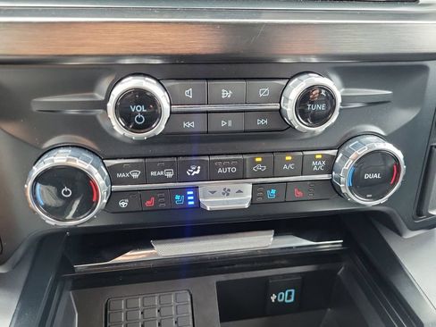 Used 2023 Ford F250 Lariat w/ Chrome Package AWD/4WD image 30