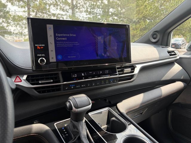 Certified 2025 Toyota Sienna Limited AWD/4WD image 12