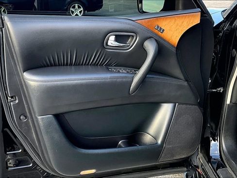 Used 2014 INFINITI QX80 4WD w/ Theater Package image 24