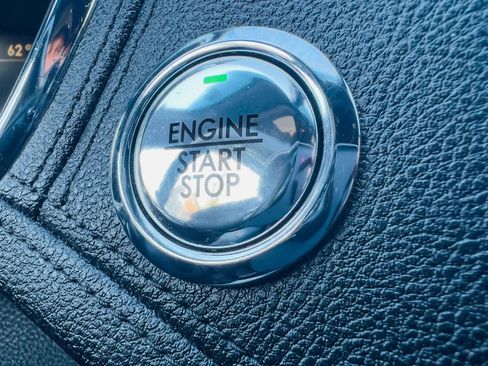 Used 2019 Lincoln Continental AWD w/ Equipment Group 500A image 38