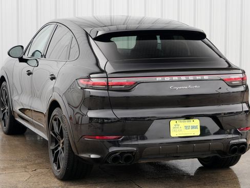 Used 2022 Porsche Cayenne Turbo image 54
