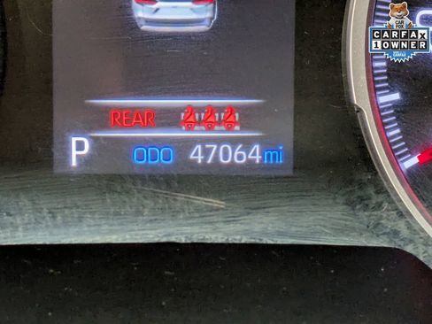Used 2022 Toyota RAV4 LE AWD/4WD image 16