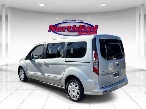 Used 2022 Ford Transit Connect XLT FWD image 5