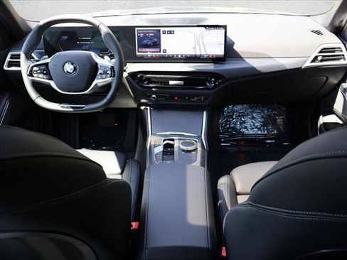 Certified 2025 BMW 330i xDrive Sedan w/ Convenience Package AWD/4WD image 25