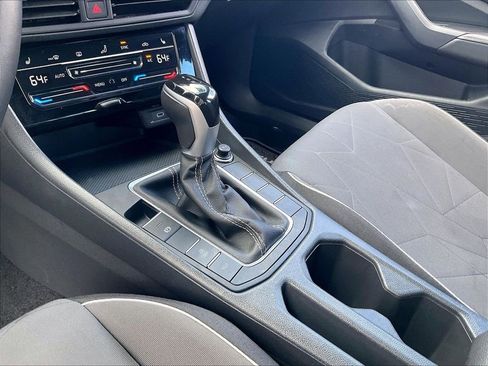 Used 2025 Volkswagen Jetta Sport FWD image 19