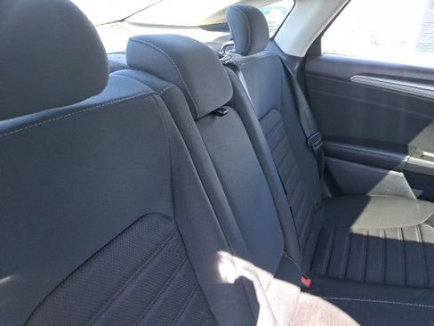 Used 2020 Ford Fusion SE image 8