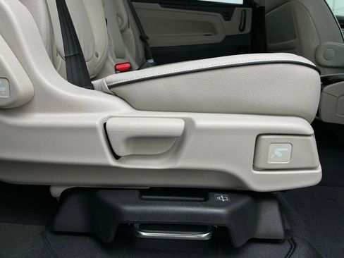 New 2026 Honda Odyssey Touring image 35