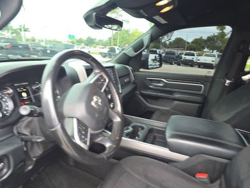 Used 2020 RAM 1500 Big Horn AWD/4WD image 9