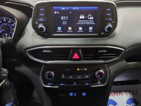 Used 2020 Hyundai Santa Fe SE FWD image 21