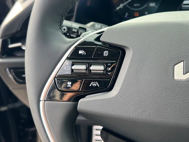 New 2026 Kia Niro Wave w/ Wave Preserve Package FWD image 23