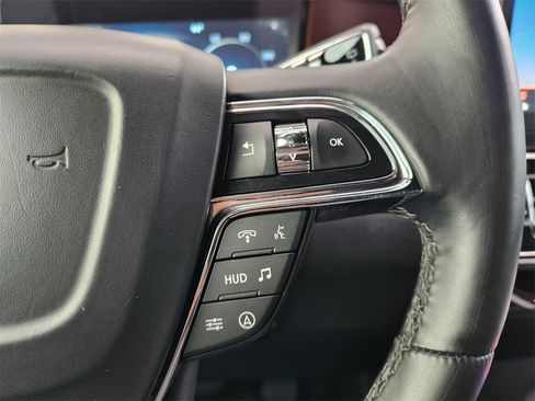 Used 2023 Lincoln Navigator Reserve image 29