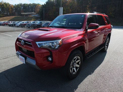 Used 2022 Toyota 4Runner TRD Off-Road image 7