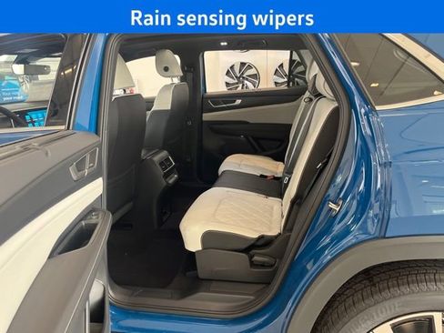 New 2025 Volkswagen Atlas Cross Sport SEL Premium R-Line image 20