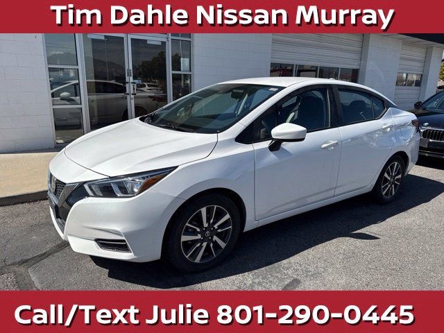 Used 2022 Nissan Versa SV FWD image 1