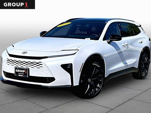 Used 2025 Toyota Crown Signia w/ Advanced Technology Package AWD/4WD image 1
