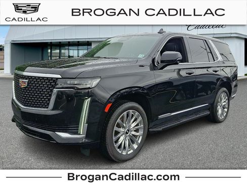 Certified 2023 Cadillac Escalade Premium Luxury AWD/4WD image 1