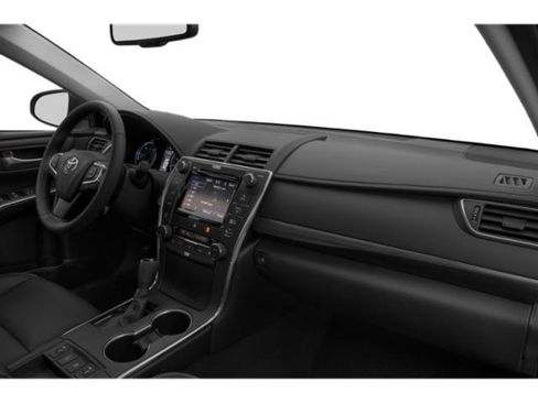 Used 2015 Toyota Camry XLE w/ Moonroof Package FWD image 19
