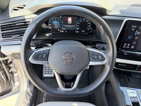 Used 2025 Volkswagen Atlas Cross Sport SEL Premium R-Line AWD/4WD image 23