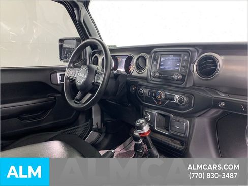 Used 2019 Jeep Wrangler Sport image 28