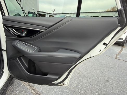 Used 2023 Subaru Outback Limited XT image 16