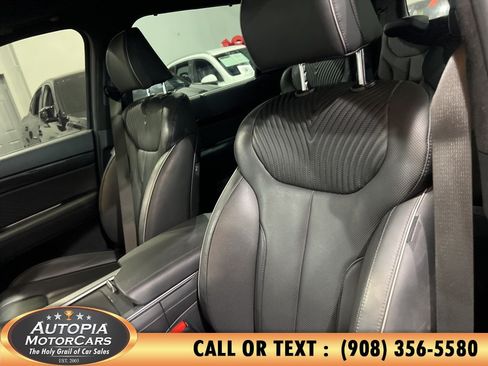 Used 2024 Hyundai Palisade Calligraphy FWD image 13
