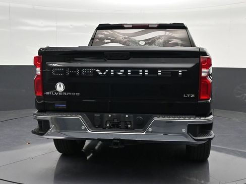 Used 2024 Chevrolet Silverado 1500 LTZ RWD image 2