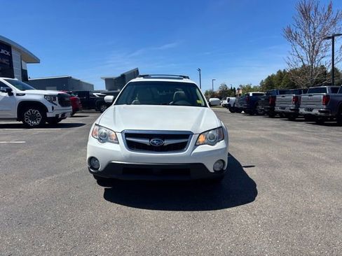 Used 2009 Subaru Outback 2.5i Limited AWD/4WD image 2
