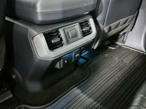 Used 2024 Ford F150 Lariat w/ Tow/Haul Package AWD/4WD image 27