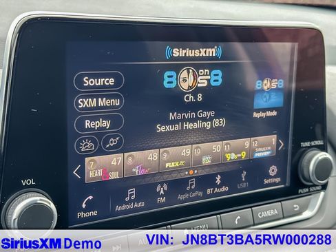 Used 2024 Nissan Rogue SV image 27