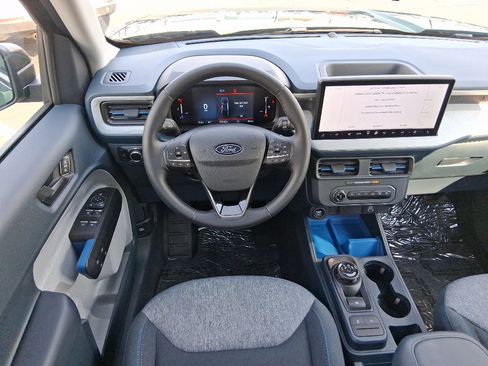 Used 2025 Ford Maverick XLT w/ XLT Luxury Package image 9