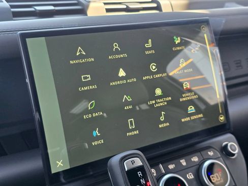 New 2026 Land Rover Defender 90 X-Dynamic SE AWD/4WD image 20