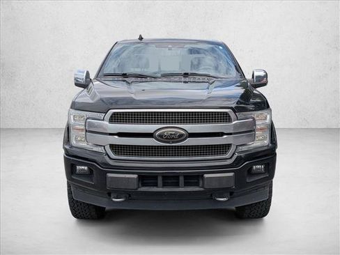 Used 2018 Ford F150 Platinum w/ Equipment Group 701A Luxury AWD/4WD image 3