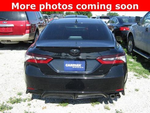 Used 2024 Toyota Camry SE FWD image 4