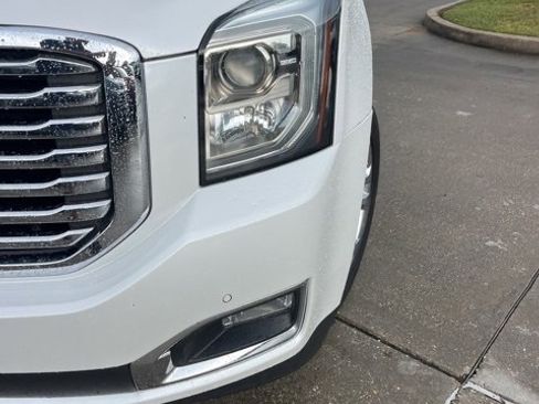 Used 2020 GMC Yukon XL SLT w/ Premium Edition image 13