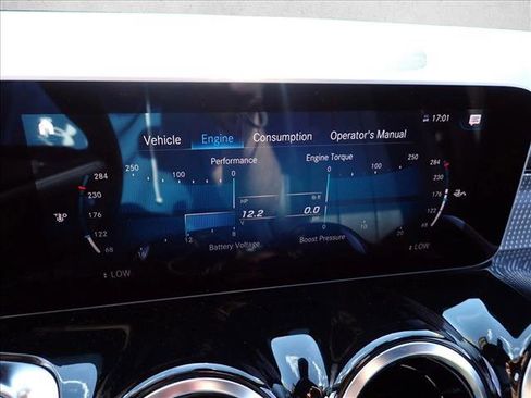 Used 2020 Mercedes-Benz GLB 250 4MATIC image 20