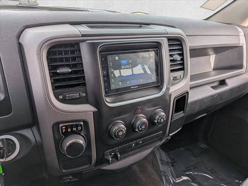 Used 2016 RAM 1500 Express RWD image 18