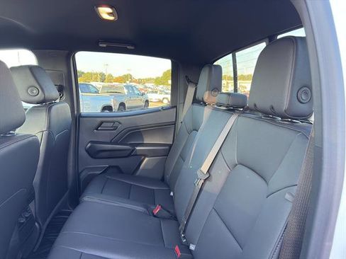 New 2026 Chevrolet Colorado Trail Boss AWD/4WD image 12