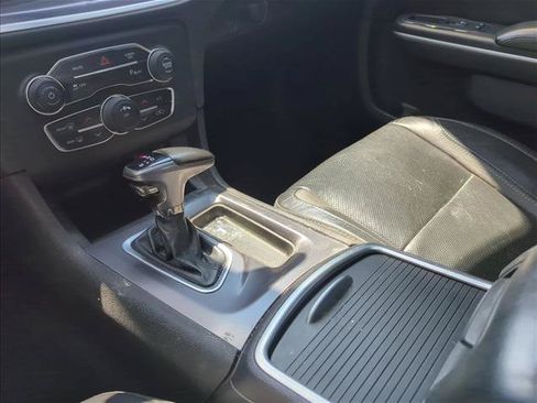 Used 2020 Dodge Charger SXT w/ Leather Interior Group RWD image 15