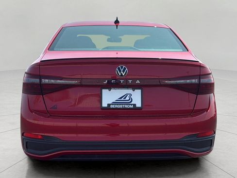 Used 2026 Volkswagen Jetta Sport FWD image 6