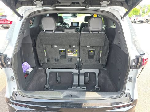 Certified 2024 Toyota Sienna XSE w/ XSE Plus Package AWD/4WD image 7