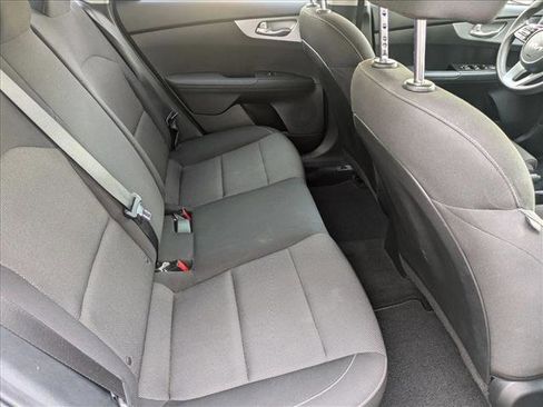 Used 2023 Kia Forte LXS image 18