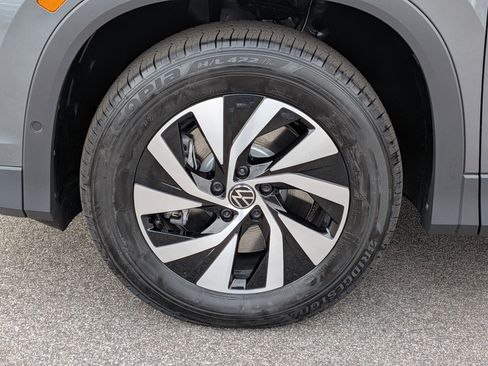 New 2026 Volkswagen Tiguan S image 10