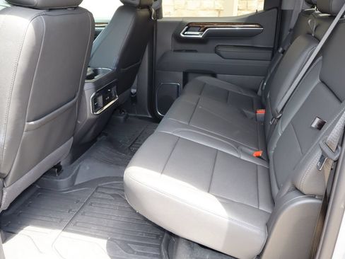 Used 2024 GMC Sierra 1500 Elevation w/ Elevation Premium Package RWD image 5
