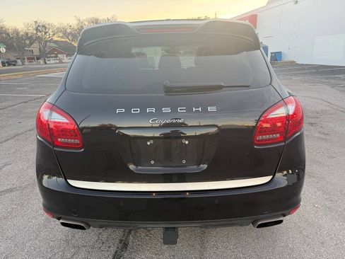 Used 2014 Porsche Cayenne Platinum Edition AWD/4WD image 7