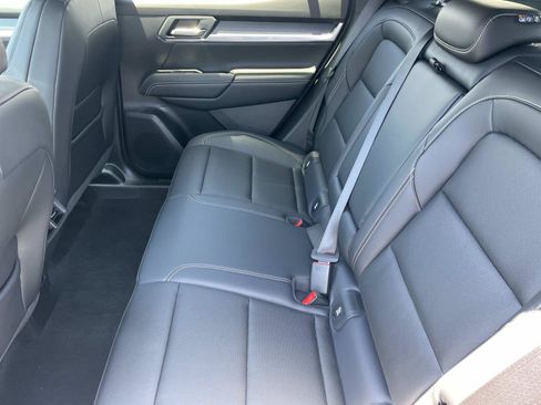 New 2026 GMC Terrain Elevation w/ Elevation Premium Package FWD image 24