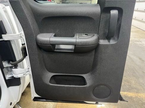 Used 2012 Chevrolet Silverado 2500 LT w/ Interior Plus Package image 24