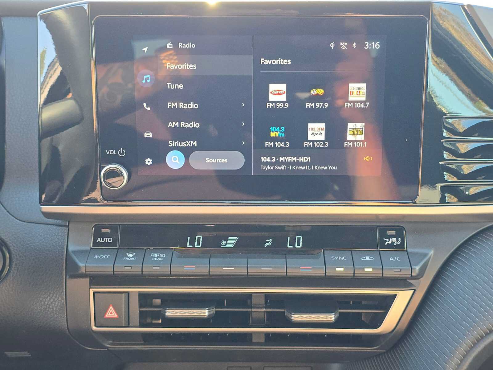 Certified 2026 Toyota Camry SE FWD image 26