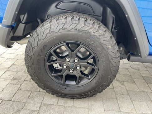 Used 2024 Jeep Wrangler Willys image 36