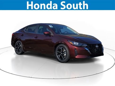 Used 2025 Nissan Sentra SV image 1